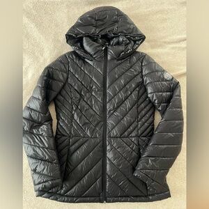 DKNY Packable Puff Jacket - Size M - Great Condition